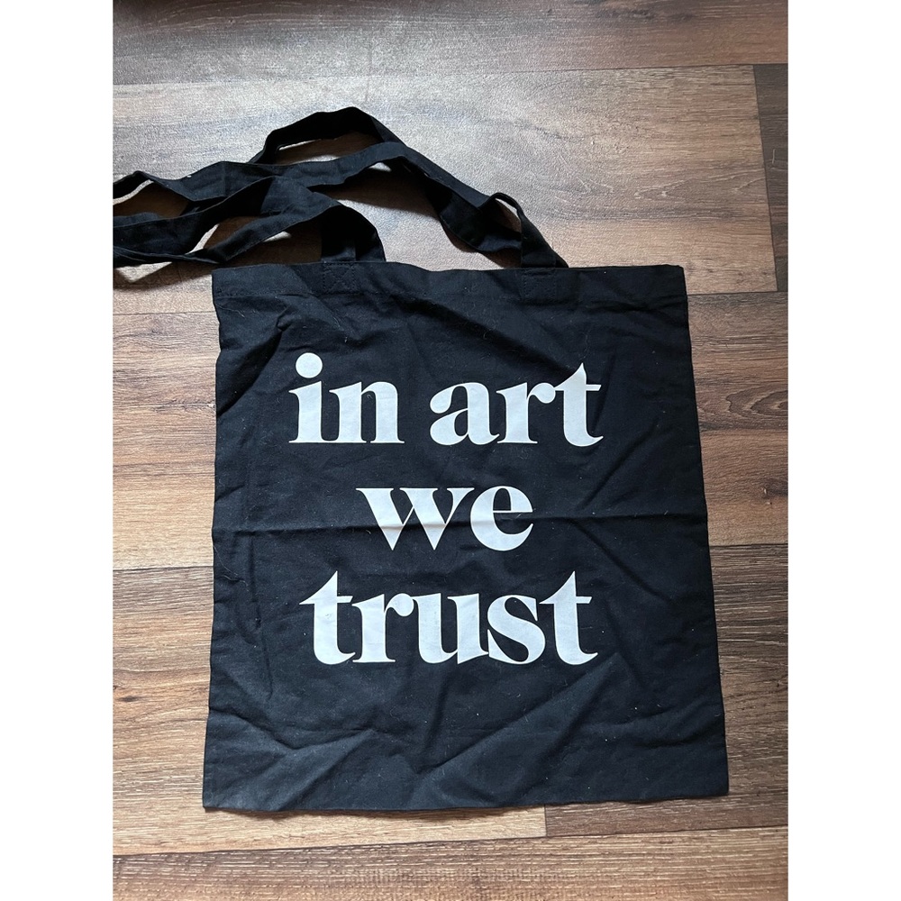 IN ART WE TRUST Tote